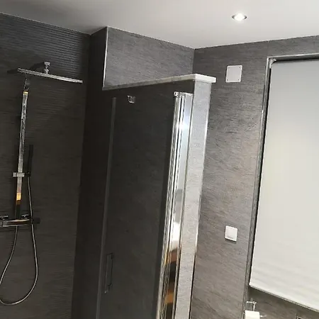 Daire Apartamento Piso 5 Estrellas *